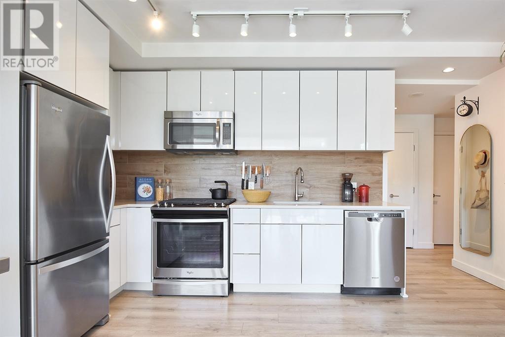 303 200 NELSON'S CRESCENT