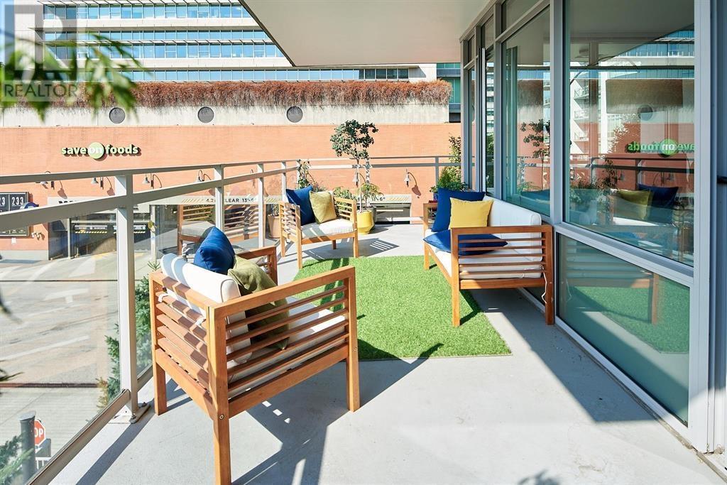 303 200 NELSON'S CRESCENT