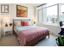 303 200 NELSON'S CRESCENT