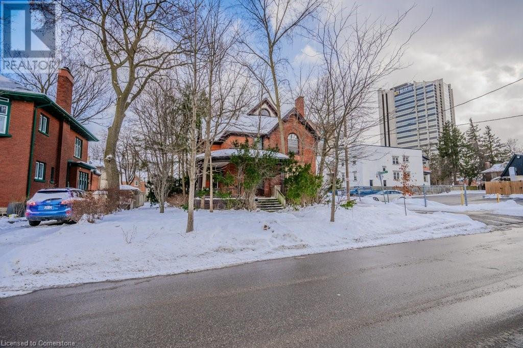 Property at 9 JOHN Street E image 2