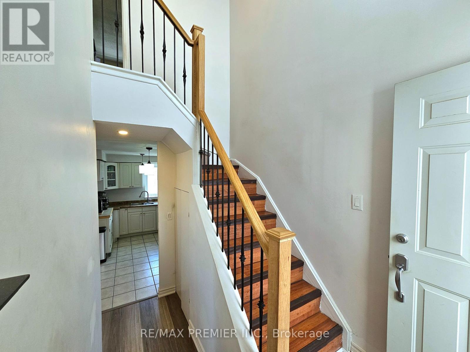 48 - 3050 Constitution Boulevard, Mississauga, Ontario  L4Y 3X7 - Photo 4 - W11902434