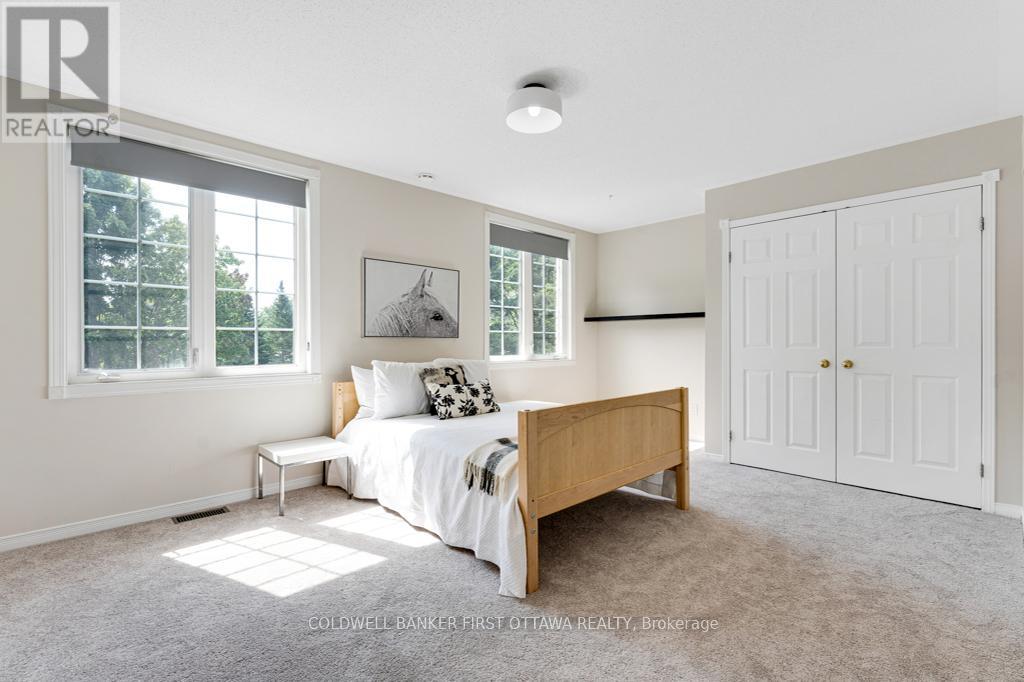 5525 Pettapiece Crescent, Ottawa, Ontario  K4M 1C6 - Photo 24 - X11936940