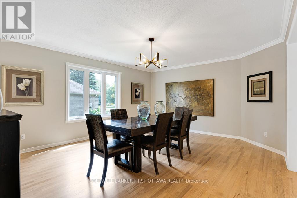 5525 Pettapiece Crescent, Ottawa, Ontario  K4M 1C6 - Photo 9 - X11936940