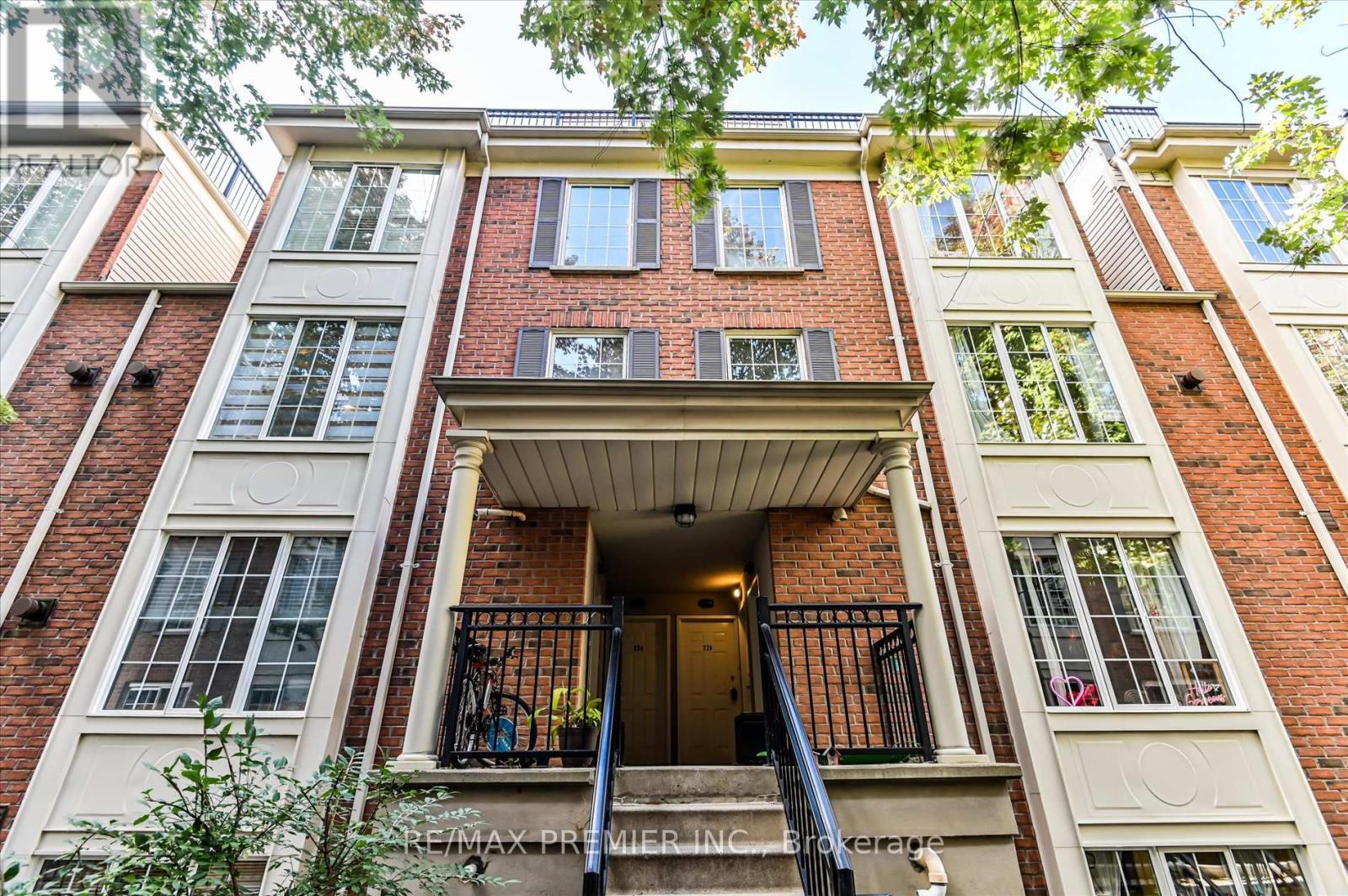 Property at 226 - 3 EVERSON DRIVE image 1