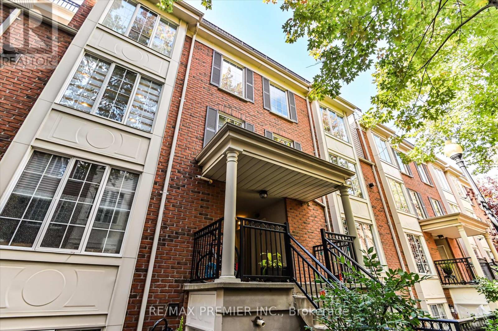 Property at 226 - 3 EVERSON DRIVE image 2