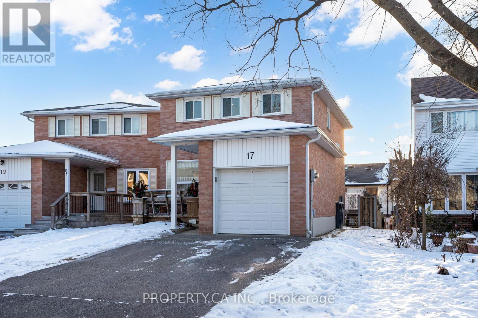 17 BARRINGTON CRESCENT, Brampton, Ontario