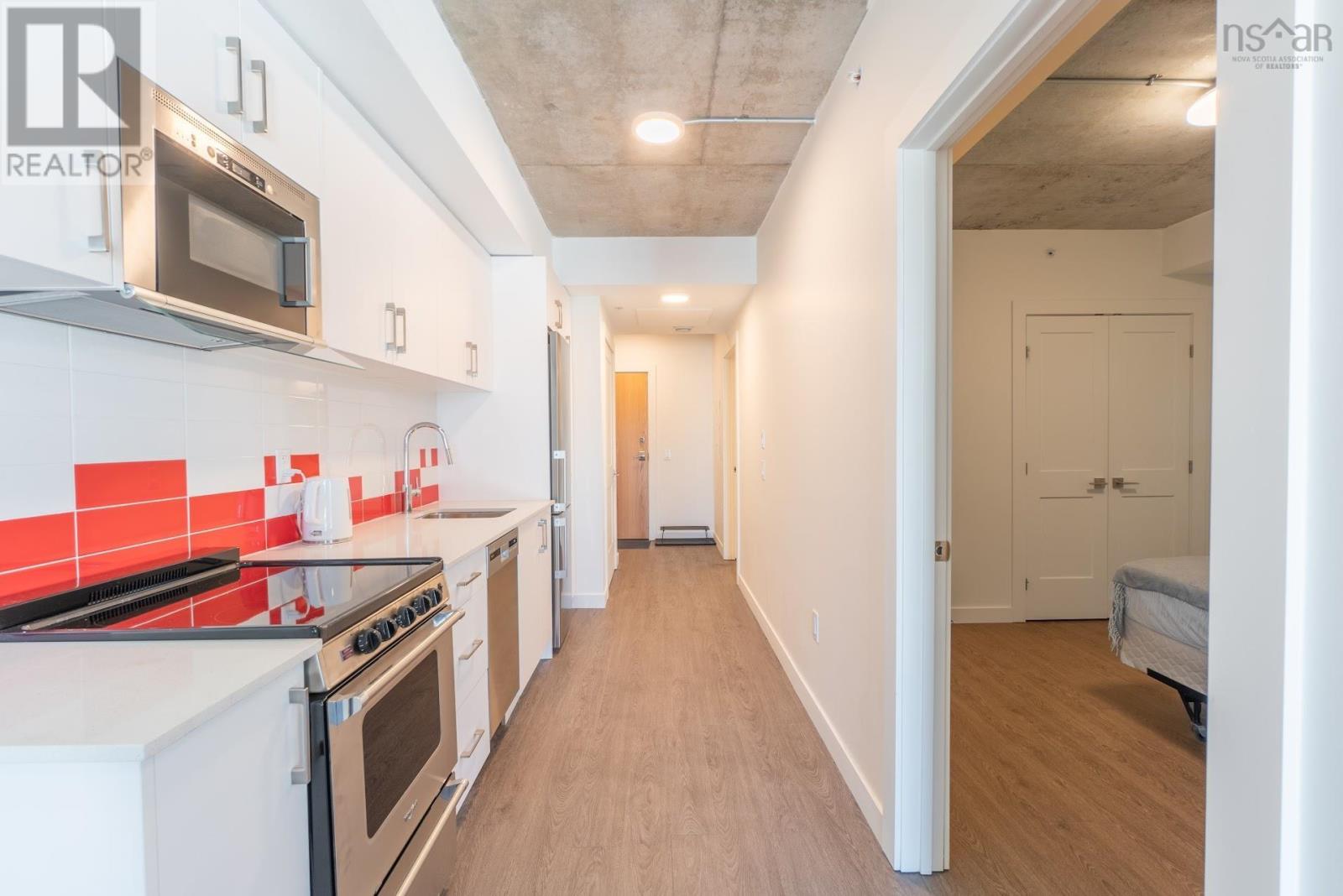 Property at 404 5684 West Street image 4