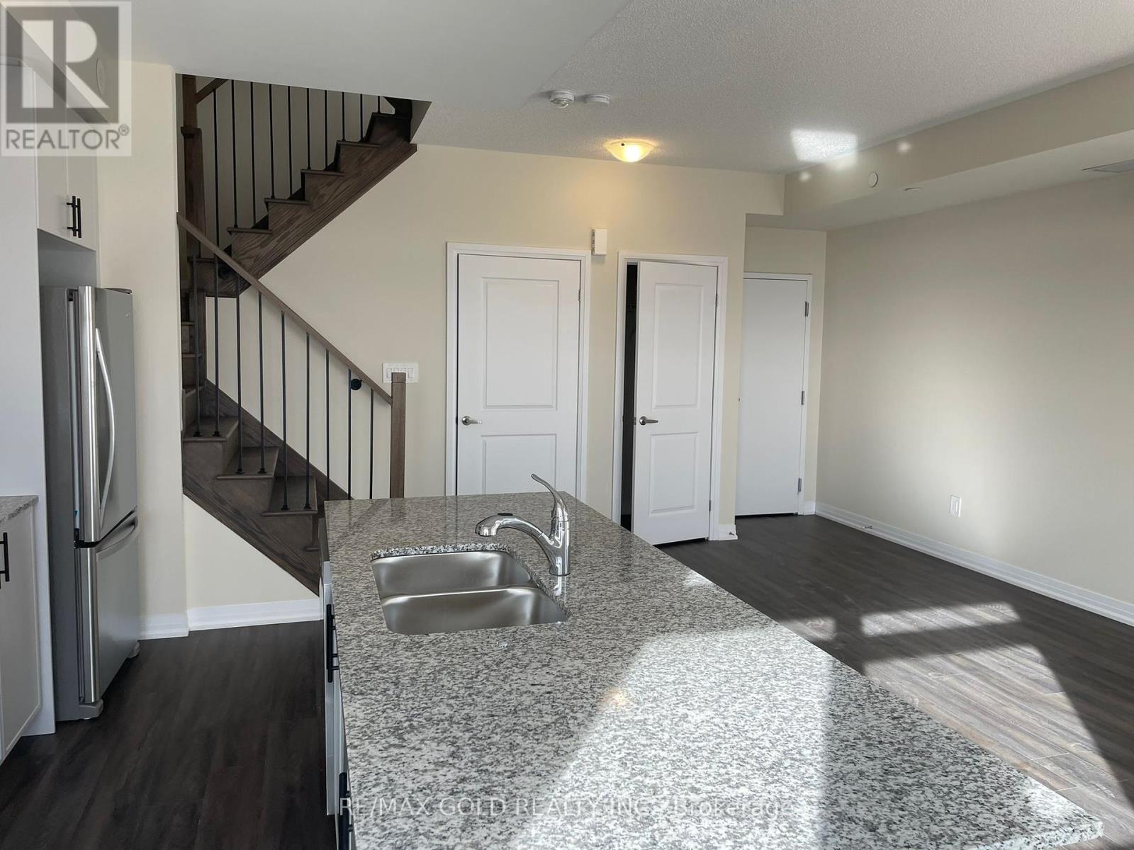 414 - 1581 Rose Way, Milton, Ontario  L9E 1N4 - Photo 11 - W11905114