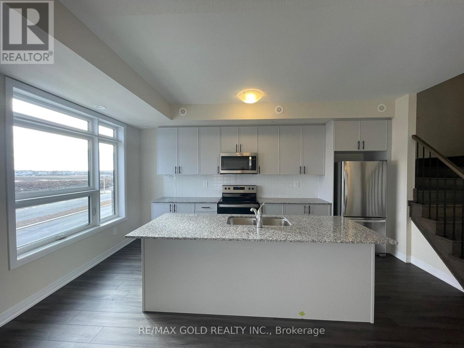 Property at 414 - 1581 ROSE WAY image 4