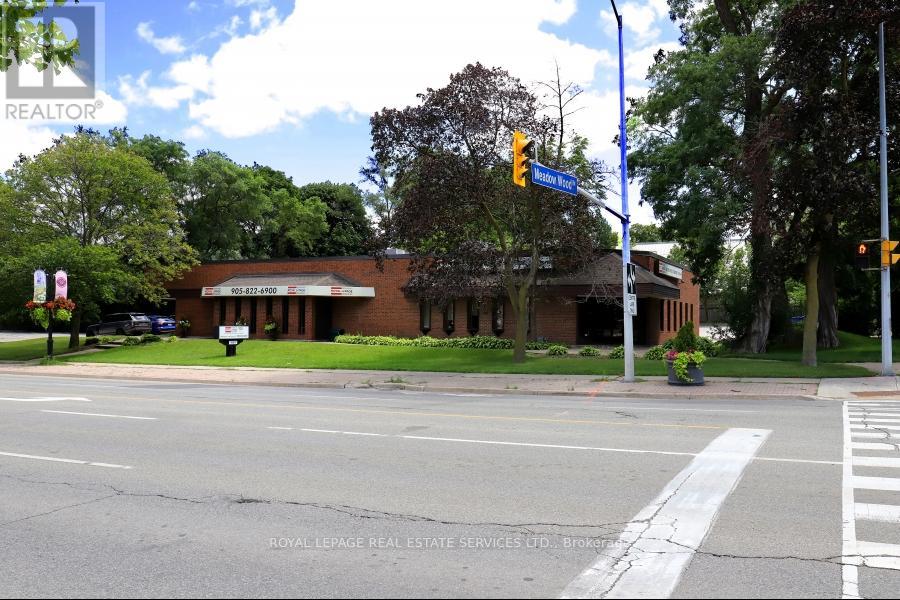 1654 Lakeshore Road W, Mississauga, Ontario  L5J 1J3 - Photo 9 - W10441520