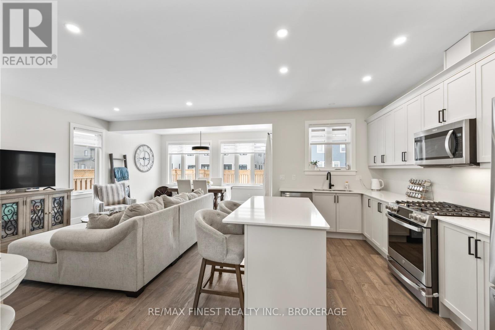 Property at 88 POTTER DRIVE image 4