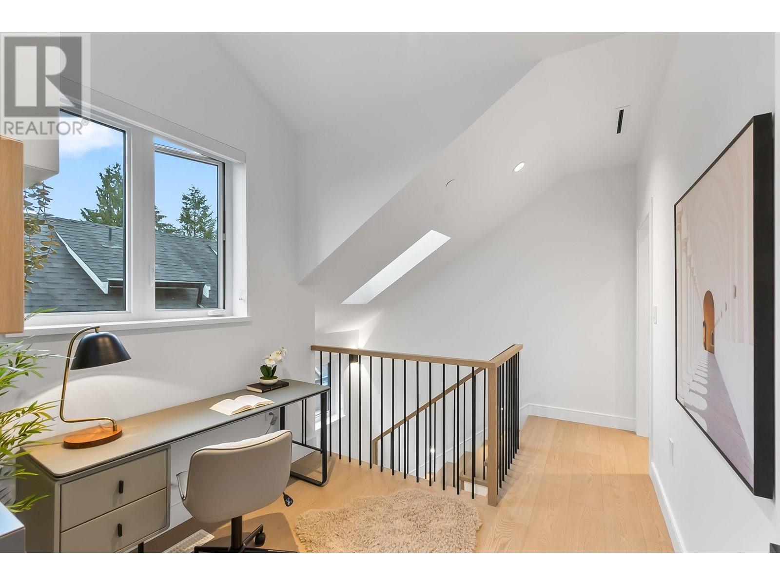 Listing Picture 27 of 32 : 1 930 E 10TH AVENUE, Vancouver / 溫哥華 - 魯藝地產 Yvonne Lu Group - MLS Medallion Club Member