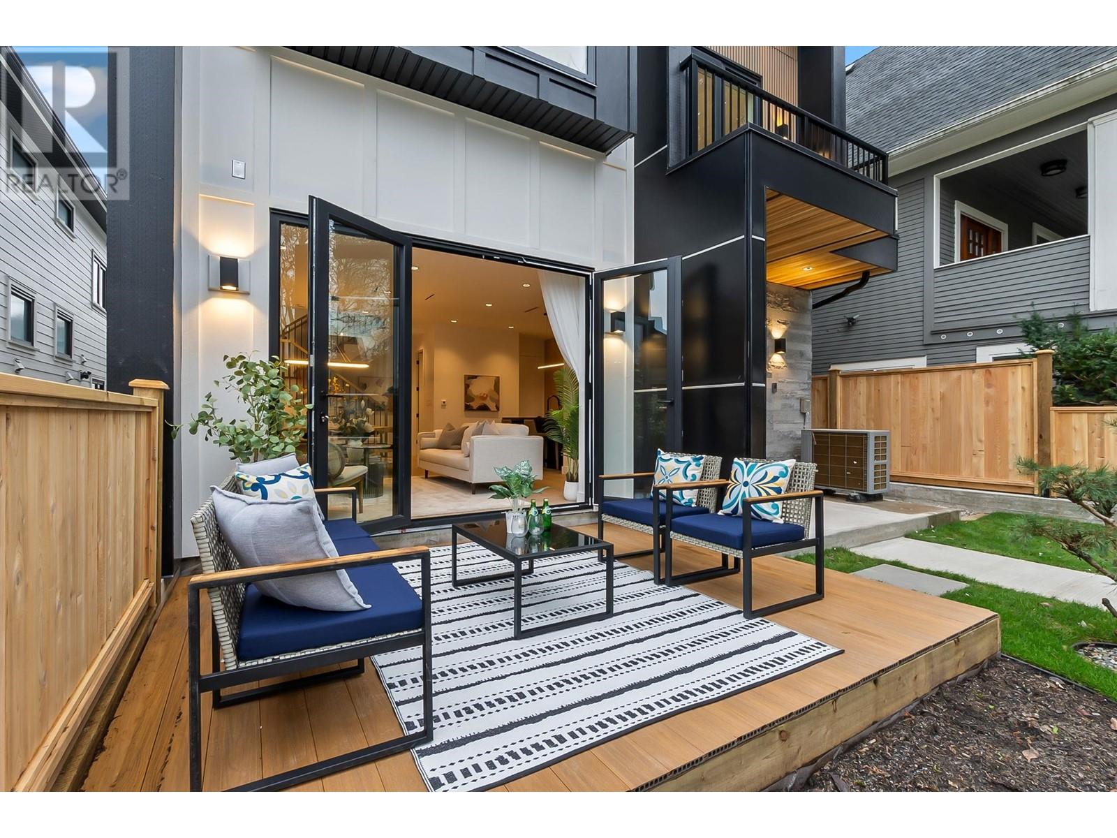 Listing Picture 3 of 32 : 1 930 E 10TH AVENUE, Vancouver / 溫哥華 - 魯藝地產 Yvonne Lu Group - MLS Medallion Club Member