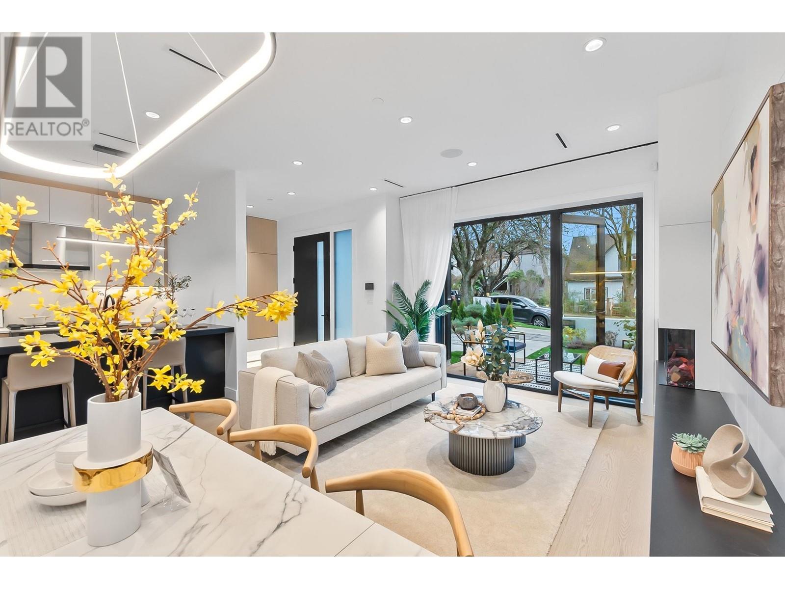 Listing Picture 16 of 32 : 1 930 E 10TH AVENUE, Vancouver / 溫哥華 - 魯藝地產 Yvonne Lu Group - MLS Medallion Club Member