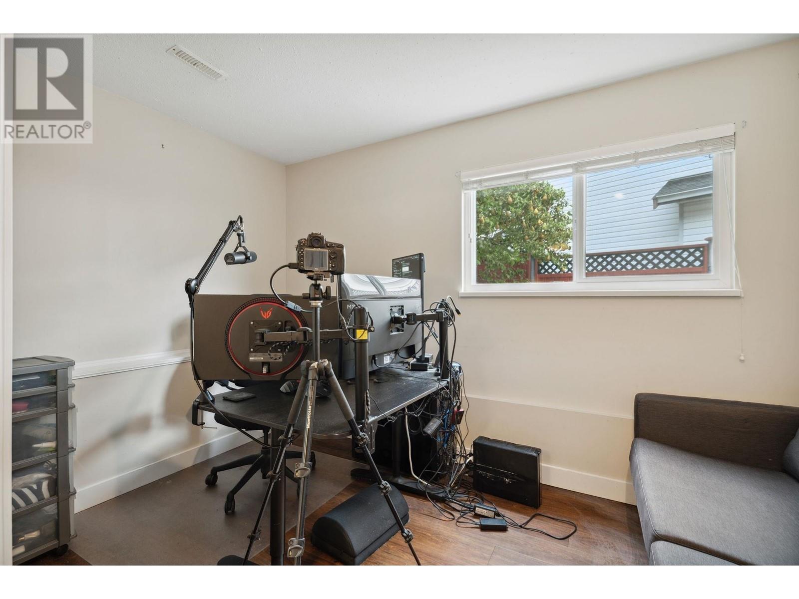 1385 Yarmouth Street, Port Coquitlam, British Columbia  V3C 5P9 - Photo 25 - R2954617