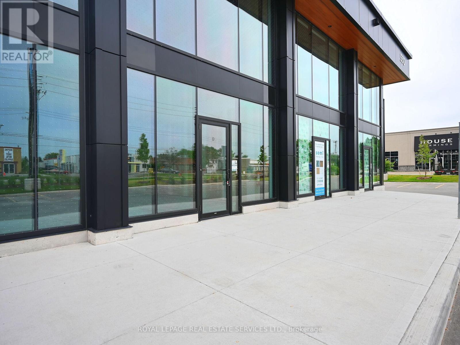 3 - 530 Speers Road, Oakville, Ontario  L6K 2G3 - Photo 8 - W11937348