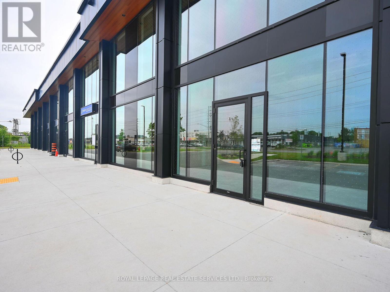 3 - 530 Speers Road, Oakville, Ontario  L6K 2G3 - Photo 9 - W11937348