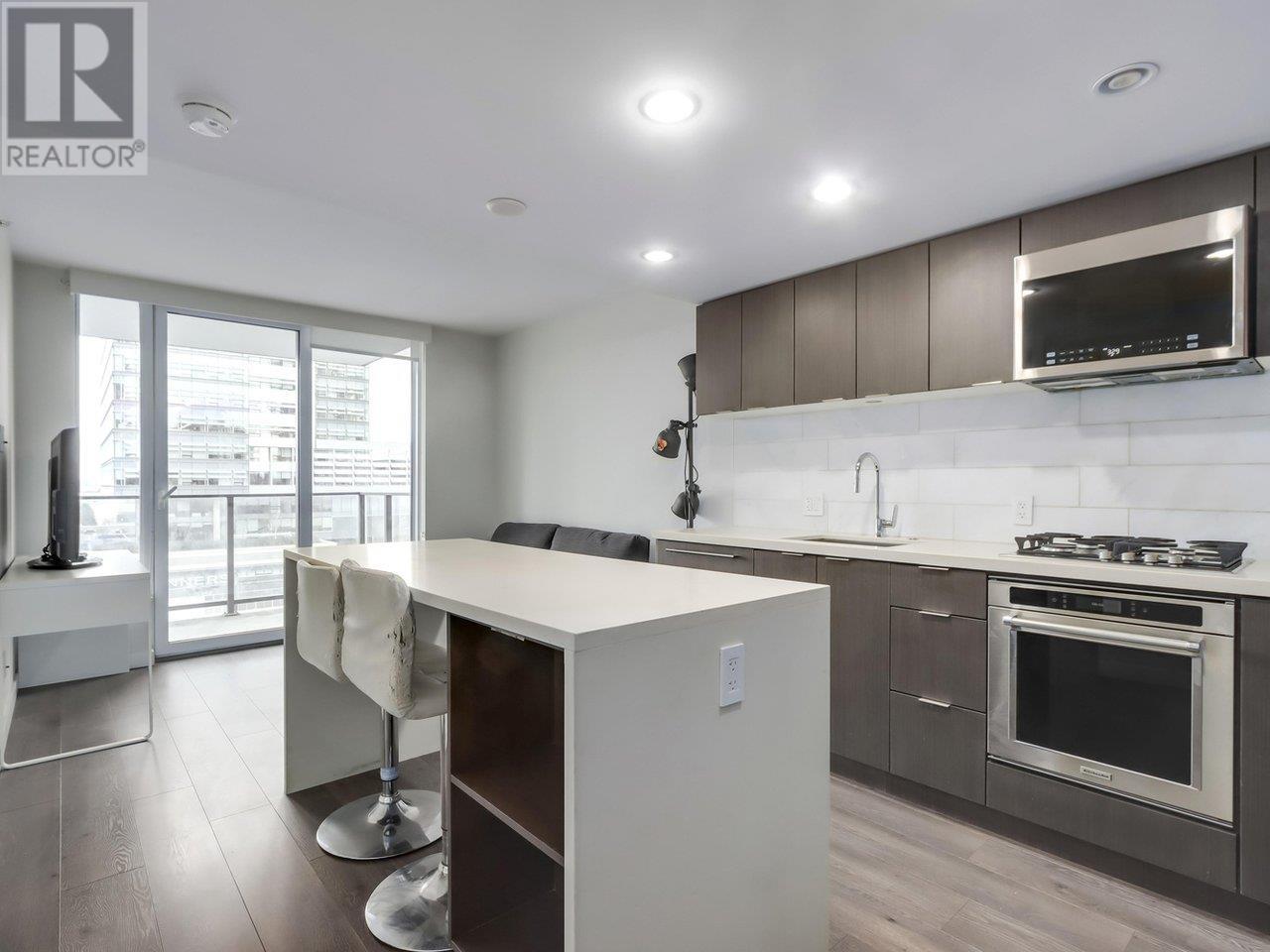 707 8189 Cambie Street, Vancouver, British Columbia  V6P 0G6 - Photo 2 - R2949827