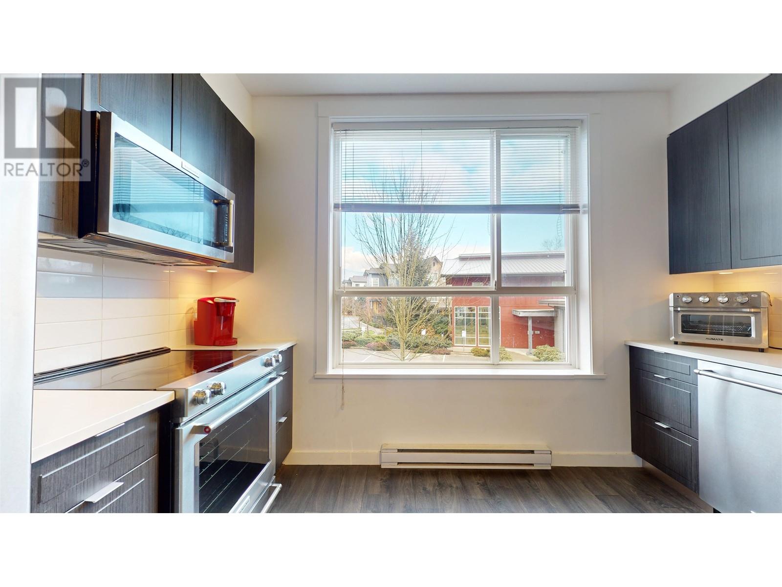 4 2332 Ranger Lane, Port Coquitlam, British Columbia  V3B 0J4 - Photo 2 - R2959079