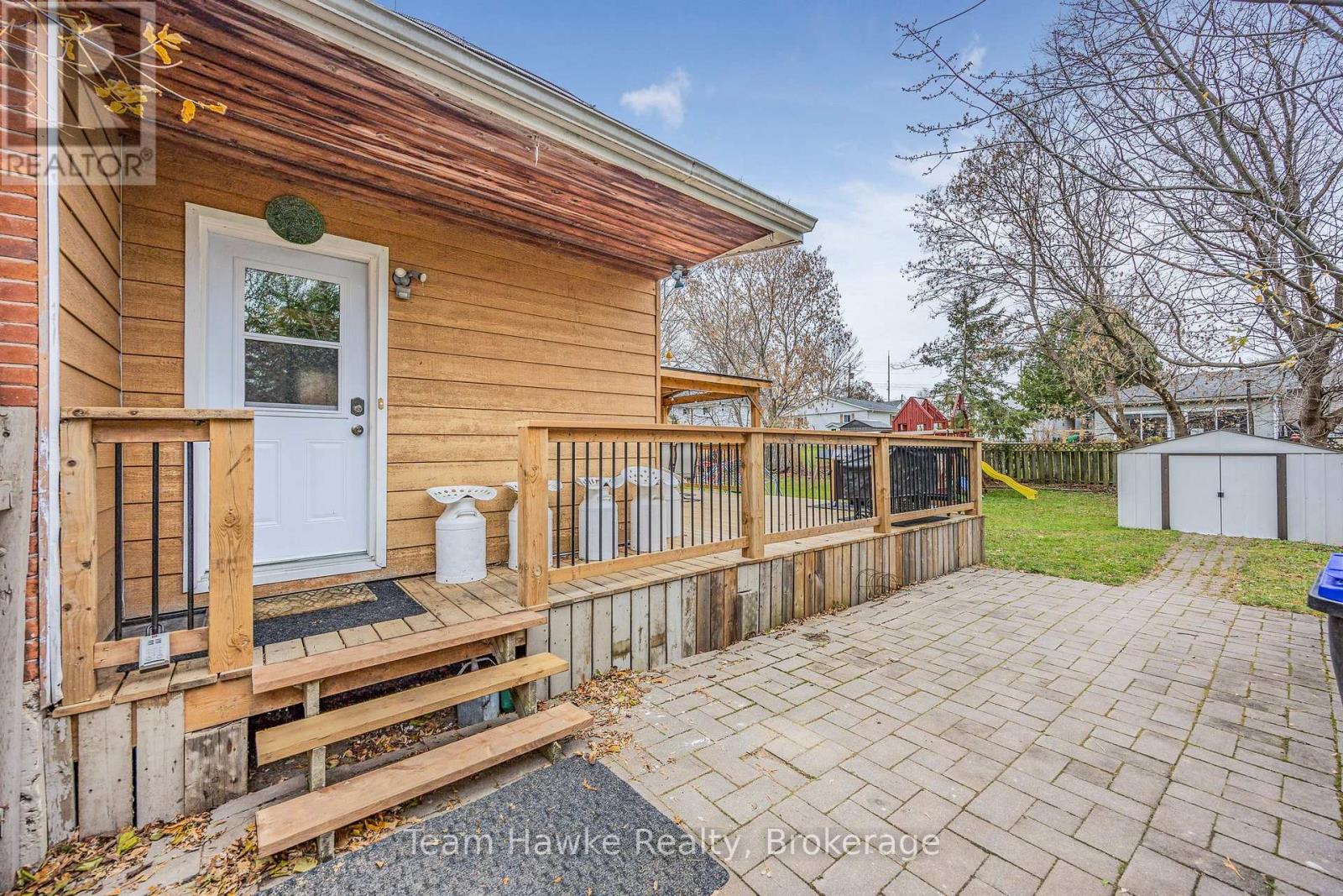 501 Talbot Street, Tay (Port Mcnicoll), Ontario  L0K 1R0 - Photo 2 - S11937625