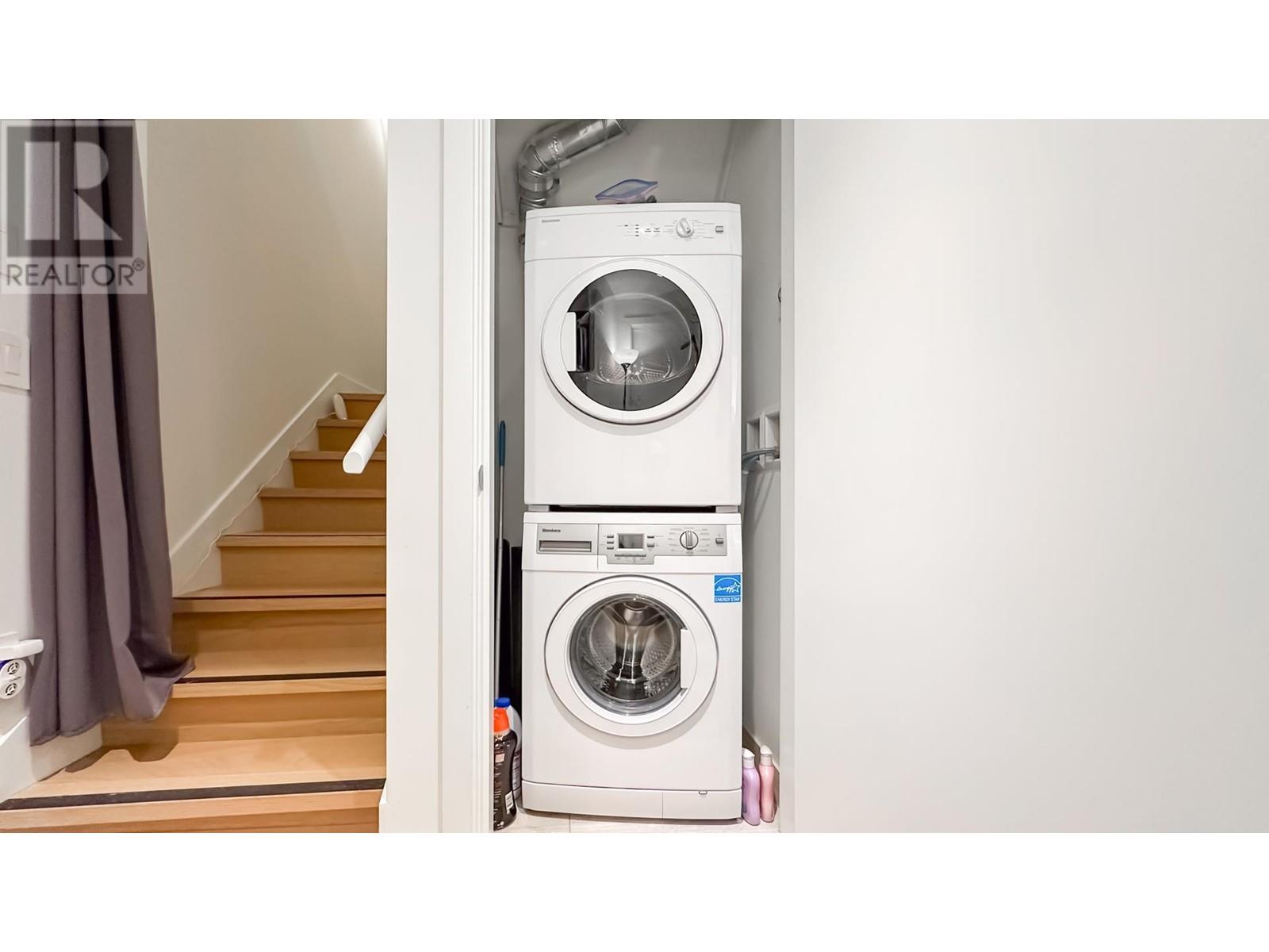 Listing Picture 28 of 31 : 1553 W 57TH AVENUE, Vancouver / 溫哥華 - 魯藝地產 Yvonne Lu Group - MLS Medallion Club Member