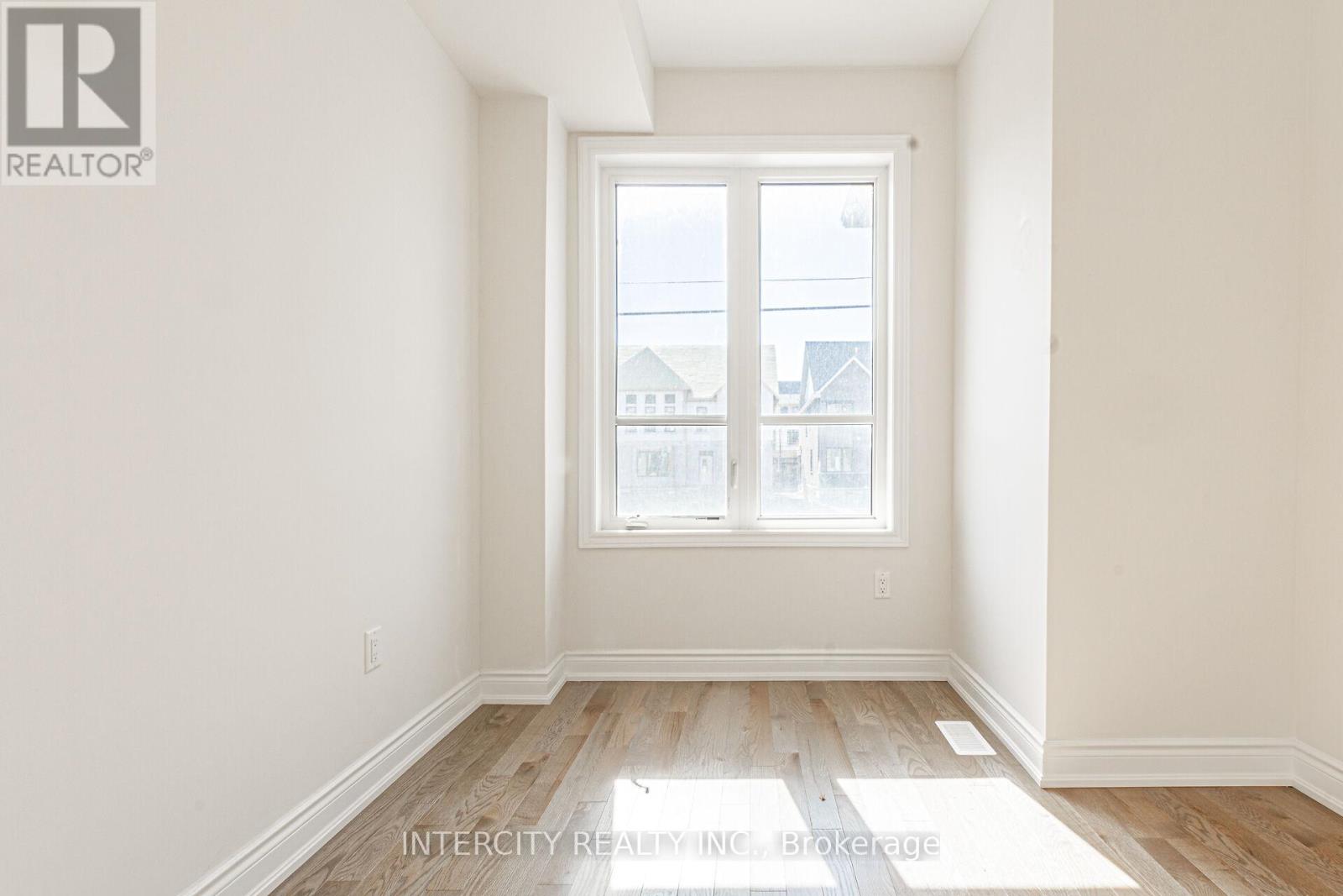 Property at 3273 SIXTH LINE image 4