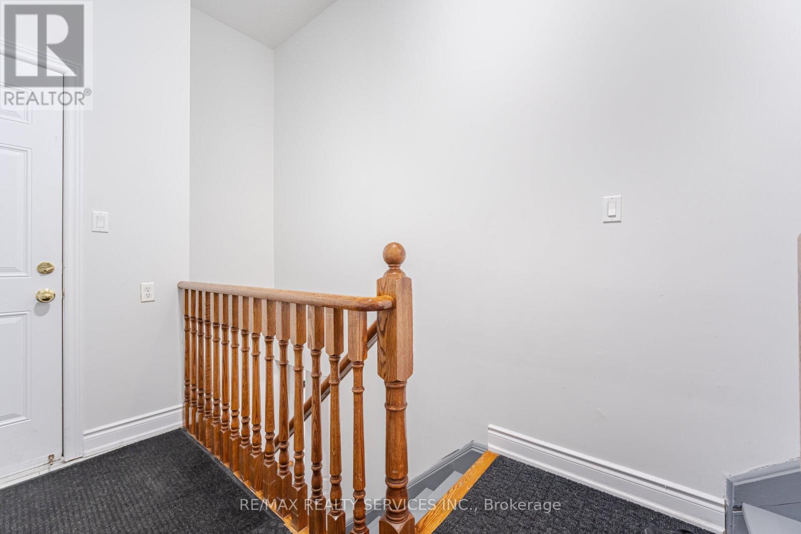 4 Runnymede Crescent, Brampton, Ontario  L6R 0L3 - Photo 30 - W11937654