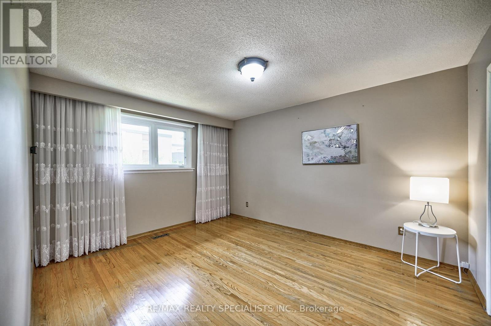 211 Cherry Post Drive, Mississauga, Ontario  L5A 1J1 - Photo 22 - W11937657