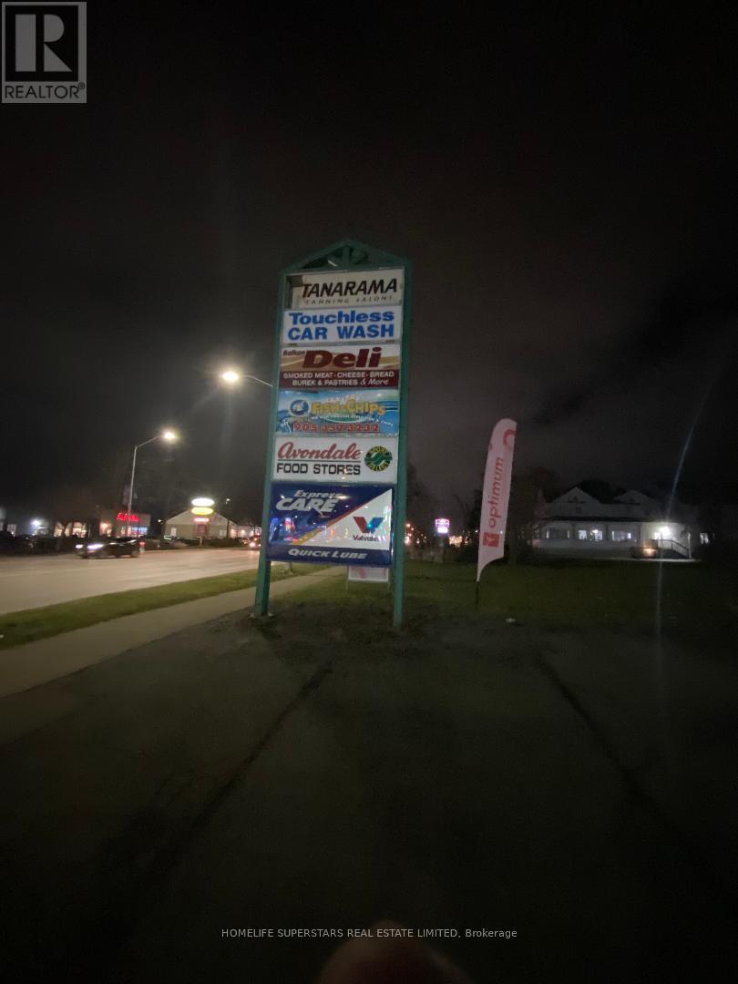 8214 Lundy's Lane E, Niagara Falls, Ontario  L2H 1H1 - Photo 8 - X11937601