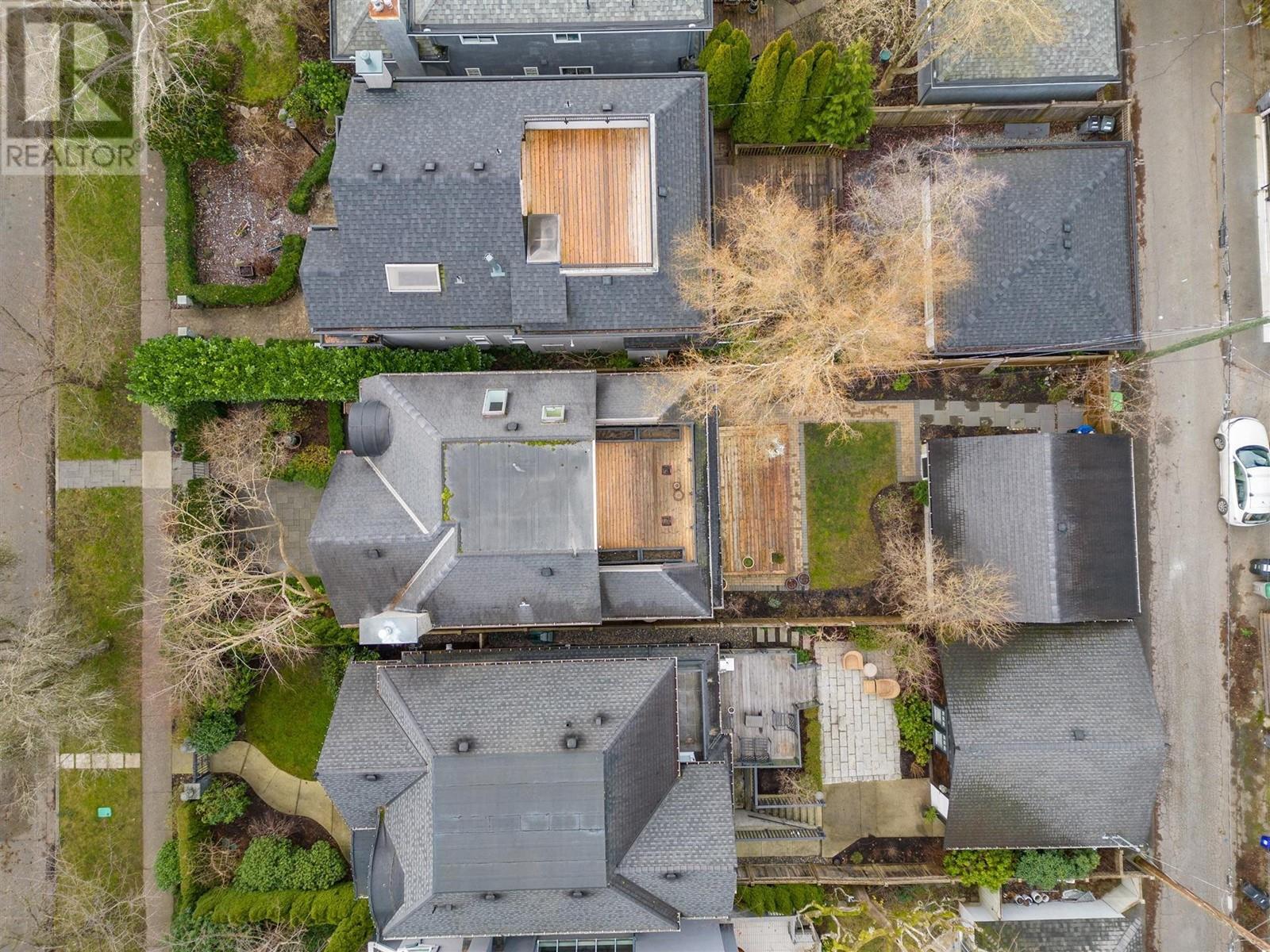 Listing Picture 26 of 26 : 4443 W 15TH AVENUE, Vancouver / 溫哥華 - 魯藝地產 Yvonne Lu Group - MLS Medallion Club Member