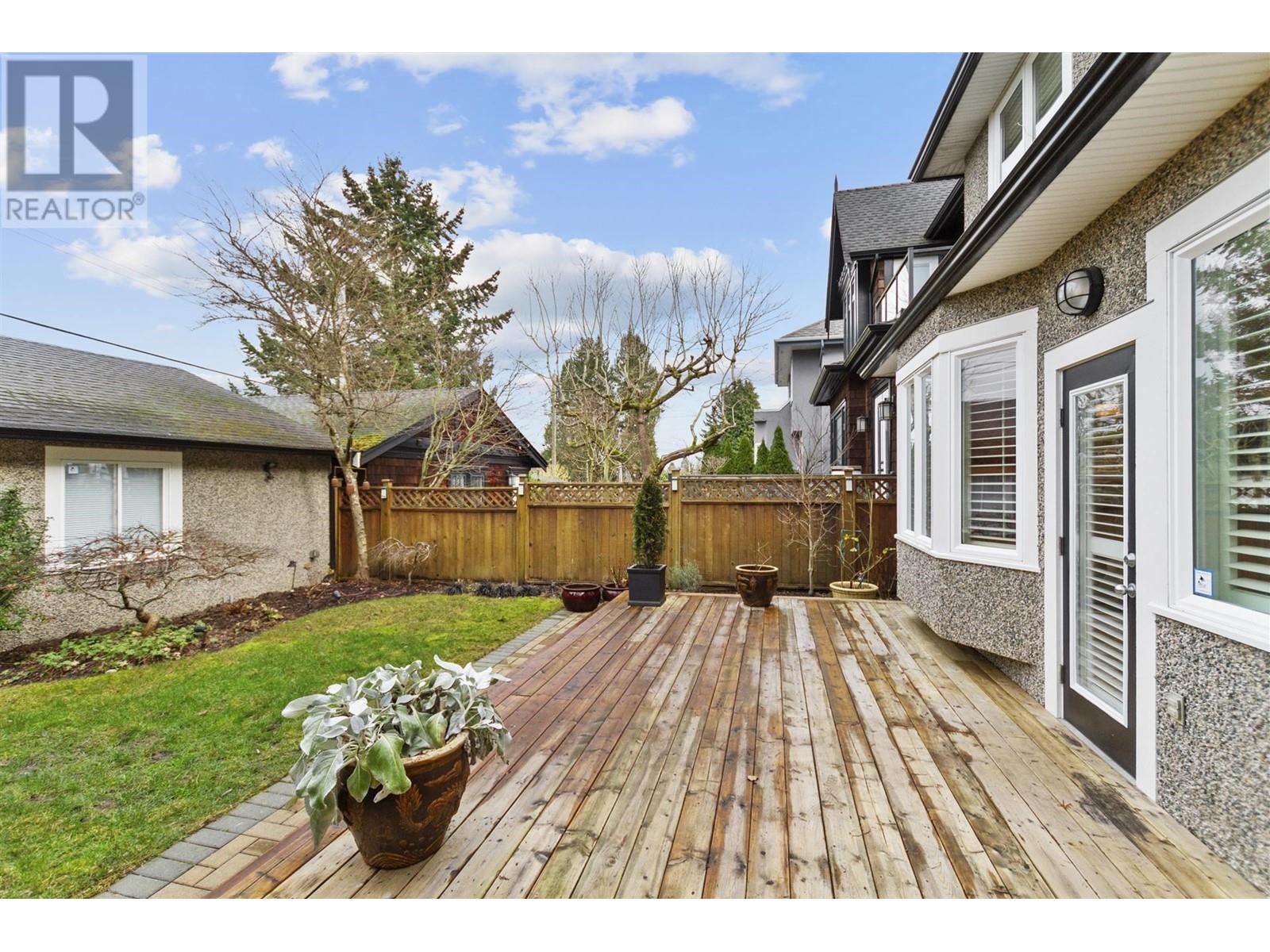 Listing Picture 24 of 26 : 4443 W 15TH AVENUE, Vancouver / 溫哥華 - 魯藝地產 Yvonne Lu Group - MLS Medallion Club Member