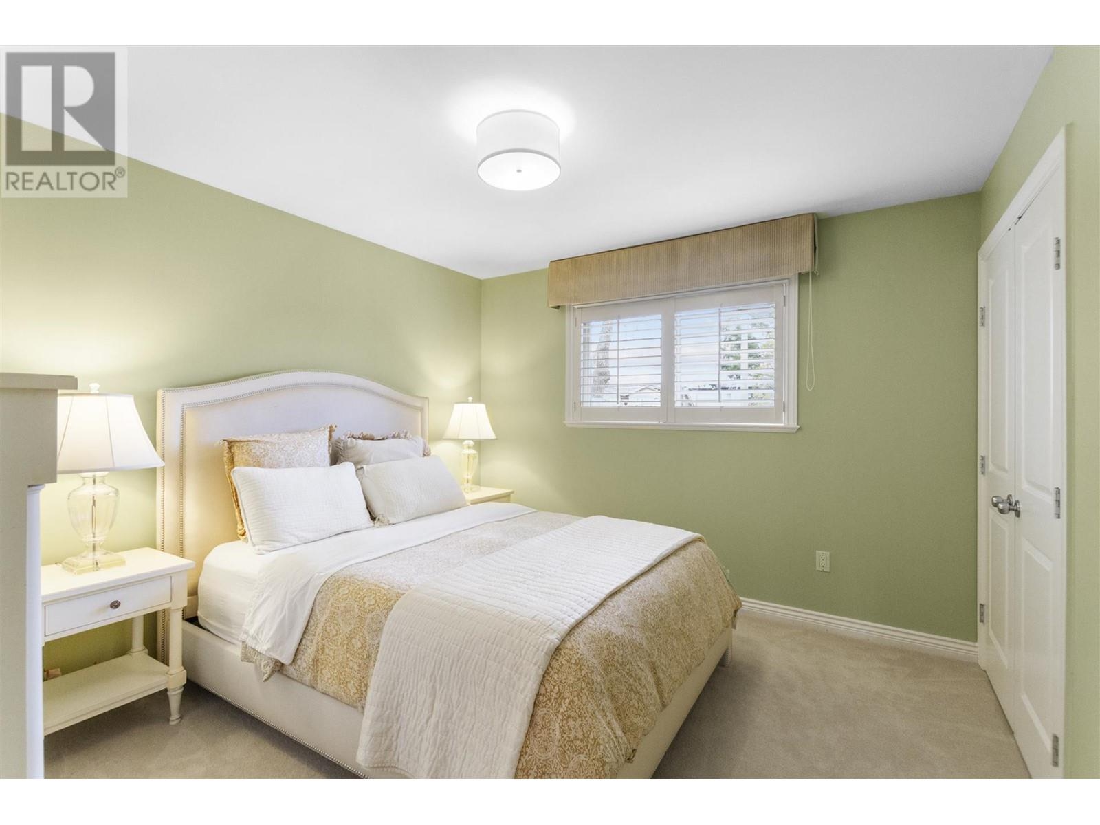 Listing Picture 17 of 26 : 4443 W 15TH AVENUE, Vancouver / 溫哥華 - 魯藝地產 Yvonne Lu Group - MLS Medallion Club Member