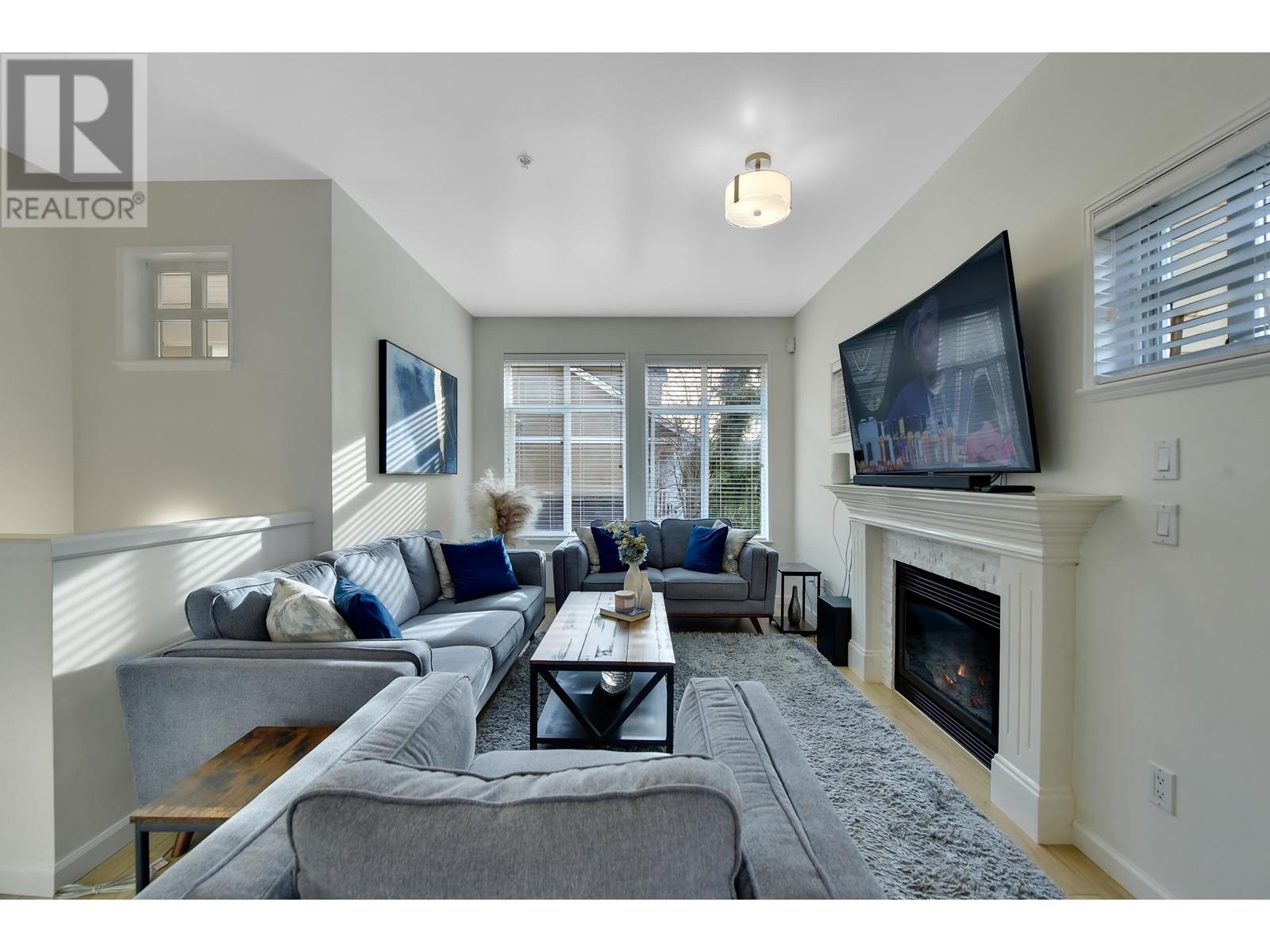 74 935 Ewen Avenue, New Westminster, British Columbia V3M 0A1 - Photo 4 - R2958322