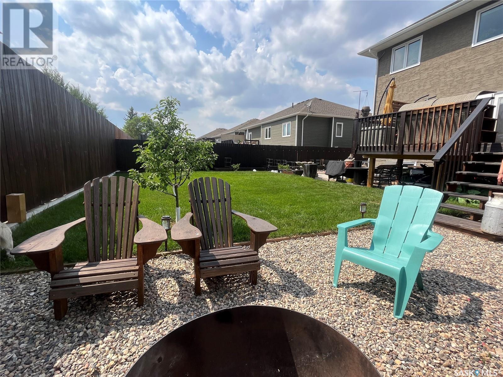 195 5th Avenue, Esterhazy, Saskatchewan  S0A 0X0 - Photo 46 - SK993107