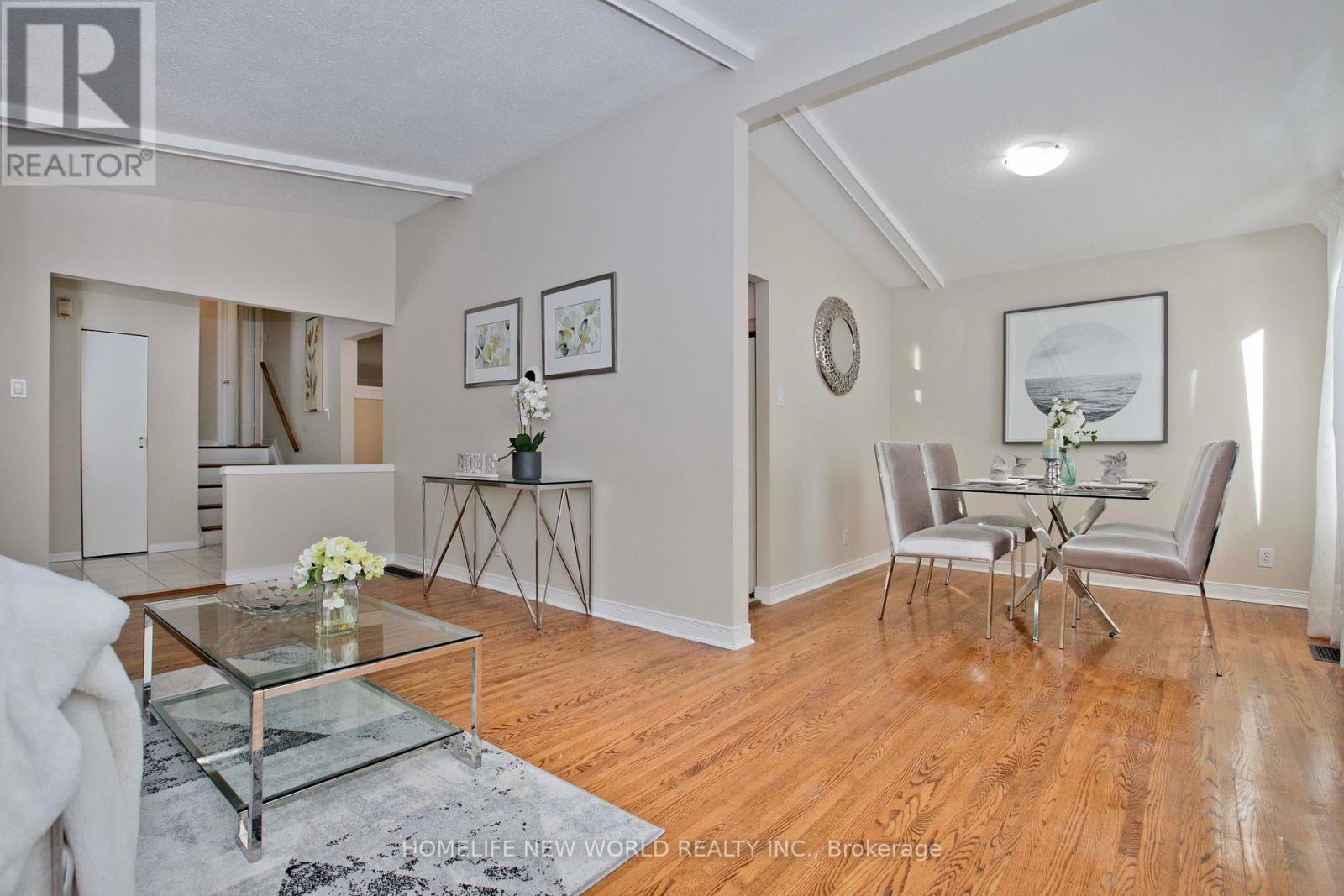 Upper - 22 Lisburn Crescent, Toronto, Ontario  M2J 2Z5 - Photo 8 - C11906714