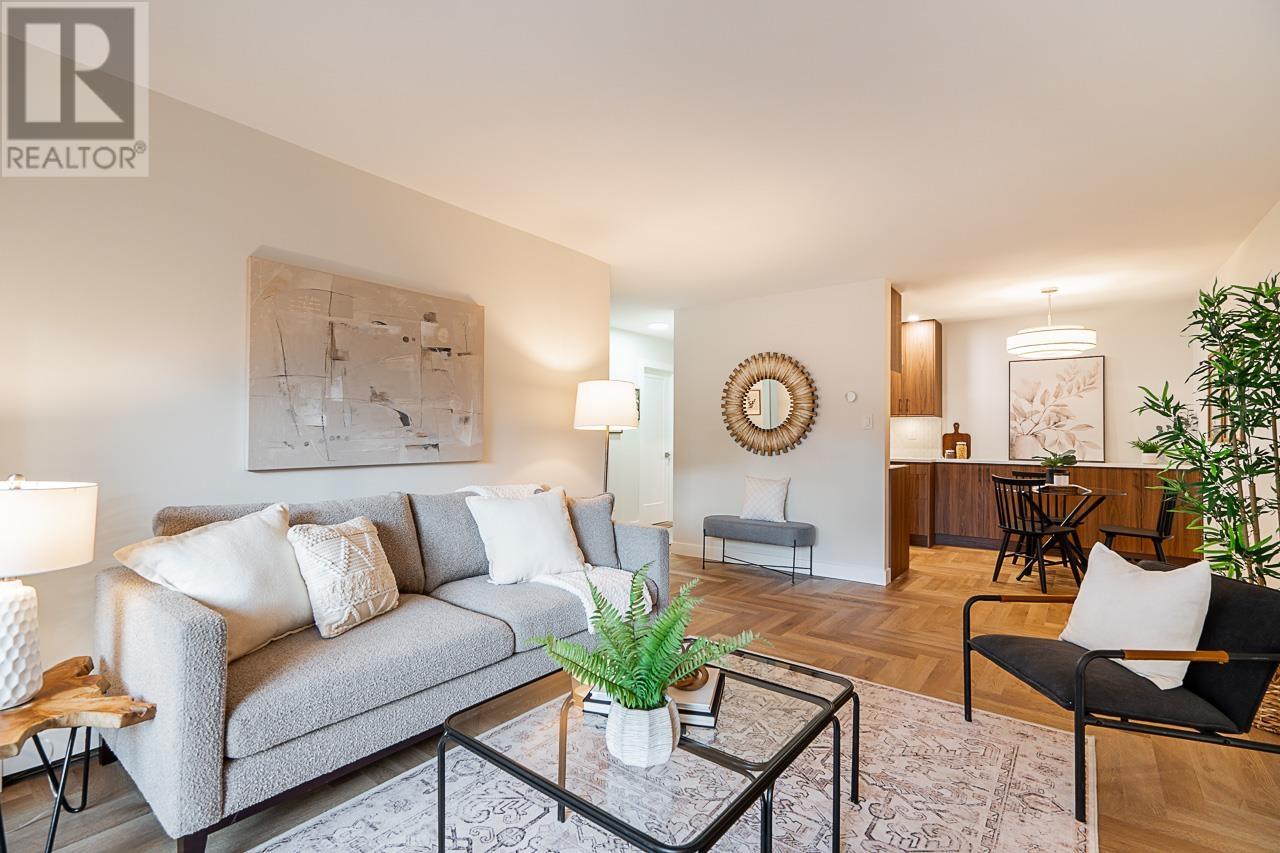 Listing Picture 13 of 29 : 207 1717 W 13TH AVENUE, Vancouver / 溫哥華 - 魯藝地產 Yvonne Lu Group - MLS Medallion Club Member