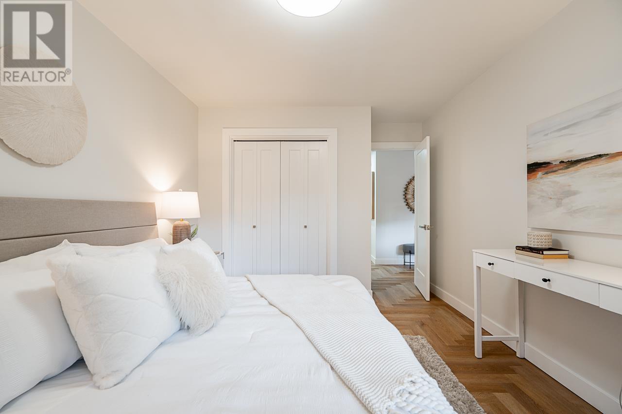 Listing Picture 17 of 29 : 207 1717 W 13TH AVENUE, Vancouver / 溫哥華 - 魯藝地產 Yvonne Lu Group - MLS Medallion Club Member