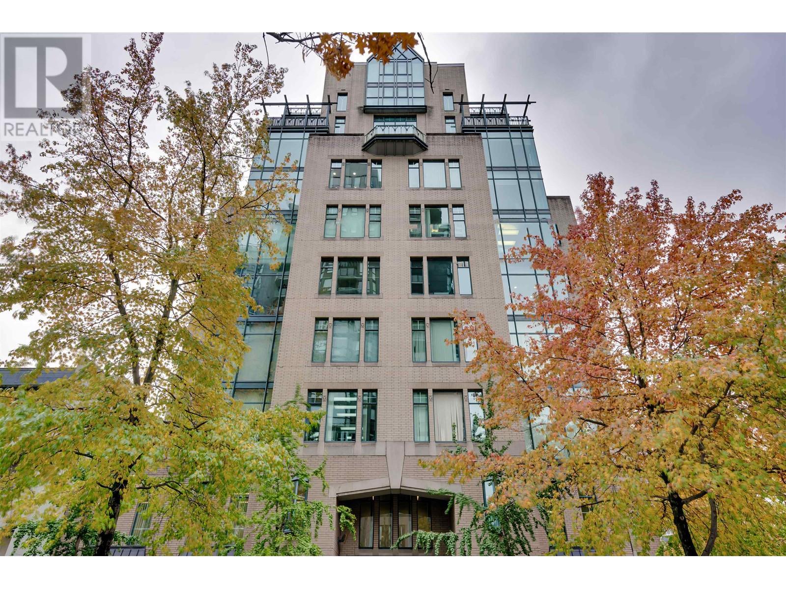 10A 789 HELMCKEN STREET, Vancouver