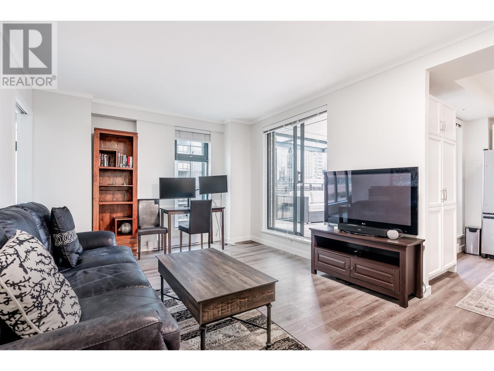 Listing Picture 11 of 18 : 10A 789 HELMCKEN STREET, Vancouver / 溫哥華 - 魯藝地產 Yvonne Lu Group - MLS Medallion Club Member