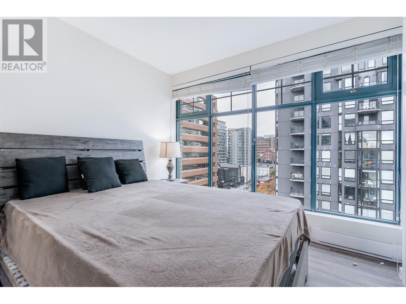 Listing Picture 15 of 18 : 10A 789 HELMCKEN STREET, Vancouver / 溫哥華 - 魯藝地產 Yvonne Lu Group - MLS Medallion Club Member