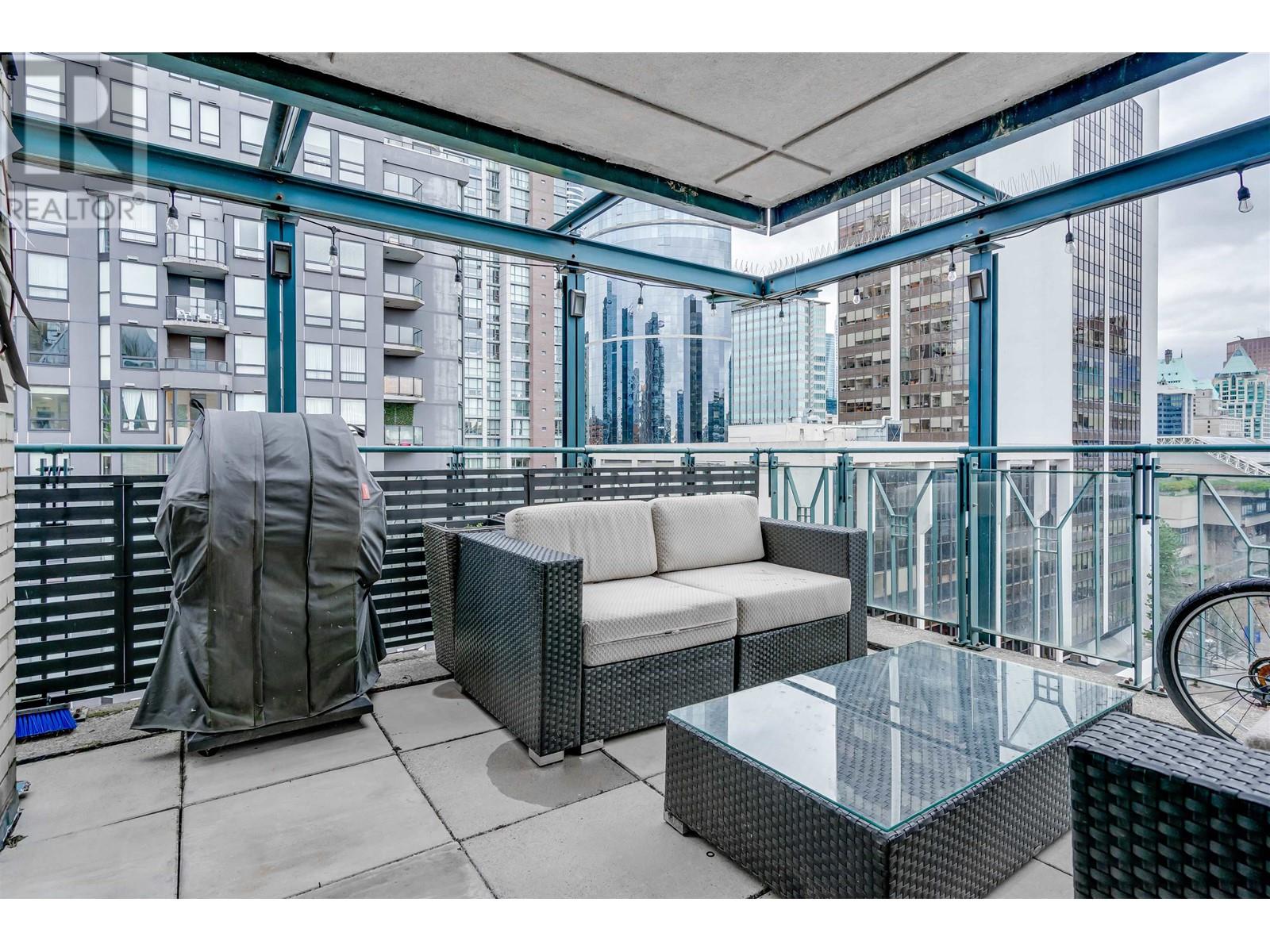 Listing Picture 8 of 18 : 10A 789 HELMCKEN STREET, Vancouver / 溫哥華 - 魯藝地產 Yvonne Lu Group - MLS Medallion Club Member