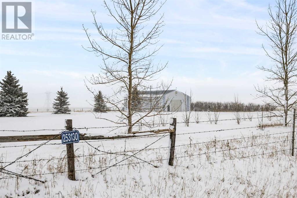 253130 Rr 274, Rural Rocky View County, Alberta  T1Z 0C8 - Photo 2 - A2127711