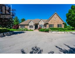 1068 WYATT ROAD, Hamilton, Ontario