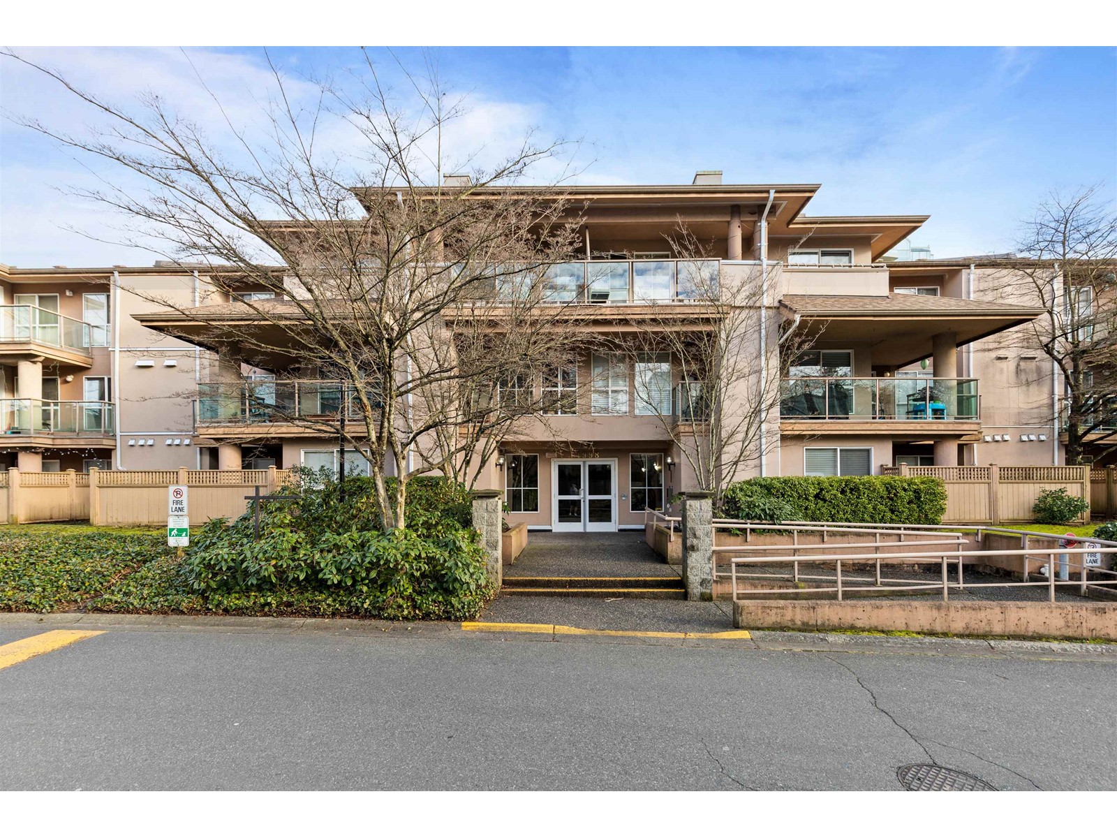 Property at 210 14998 101A AVENUE image 1