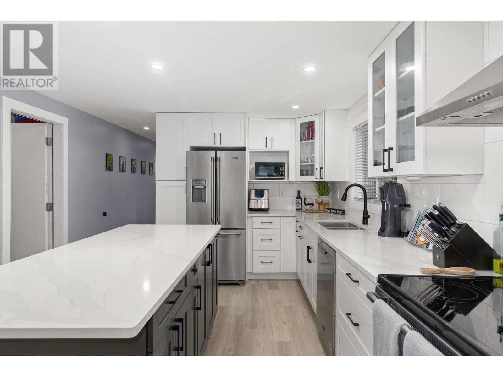 Property at 1860 Boucherie Road Unit# 102 image 5