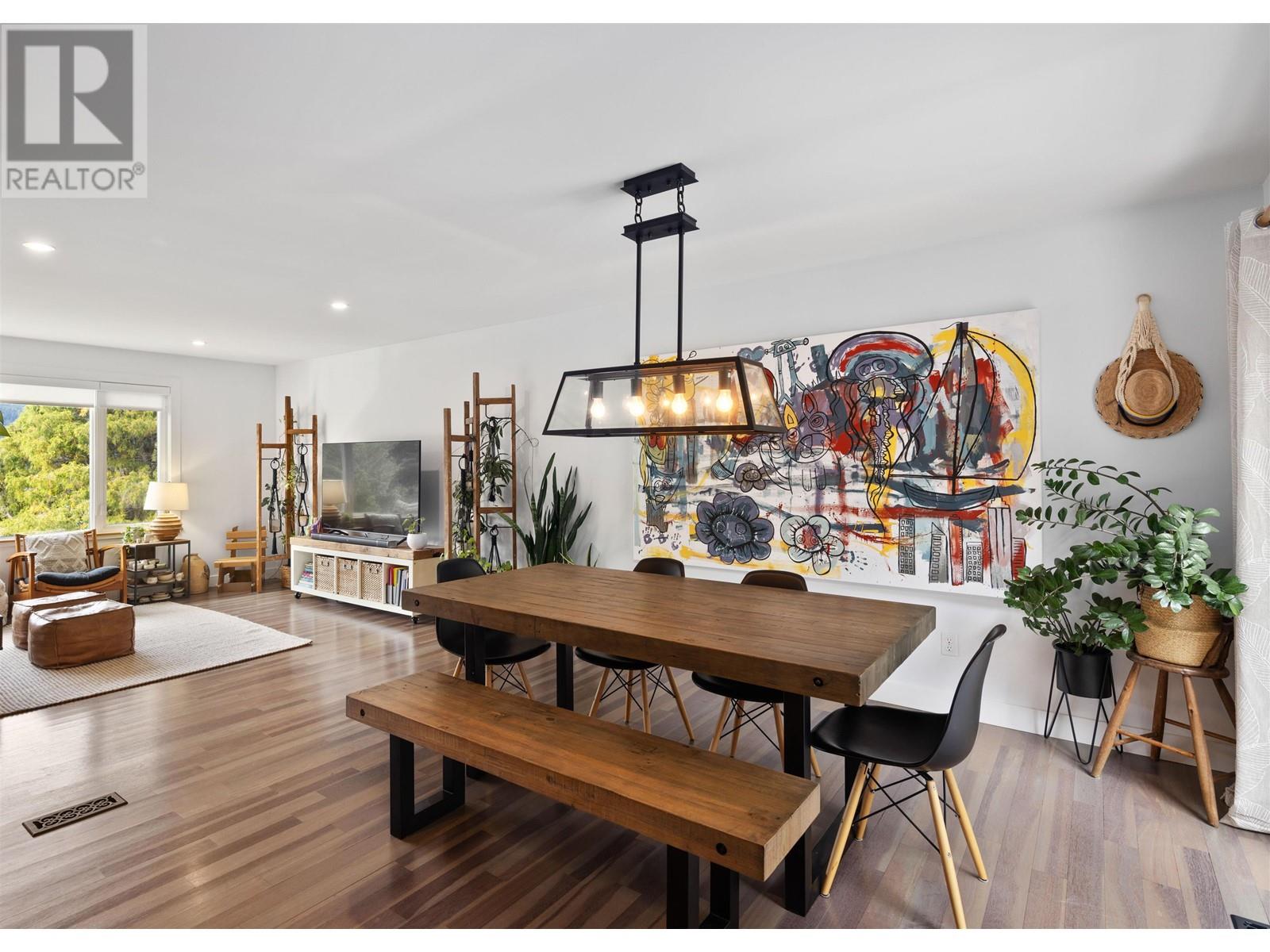 40402 Ayr Drive, Squamish, British Columbia  V8B 0P2 - Photo 7 - R2934507