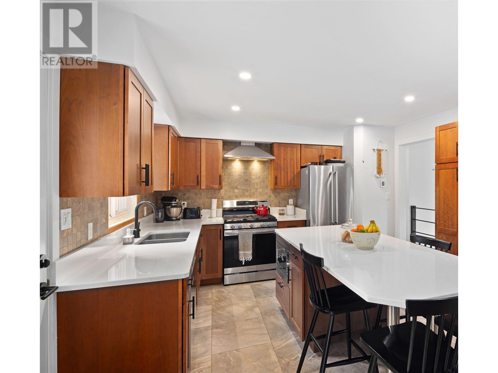 40402 Ayr Drive, Squamish, British Columbia  V8B 0P2 - Photo 4 - R2934507