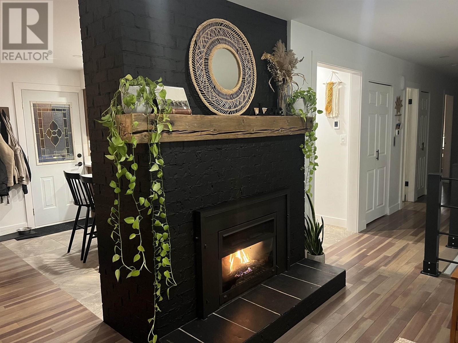 40402 Ayr Drive, Squamish, British Columbia  V8B 0P2 - Photo 6 - R2934507