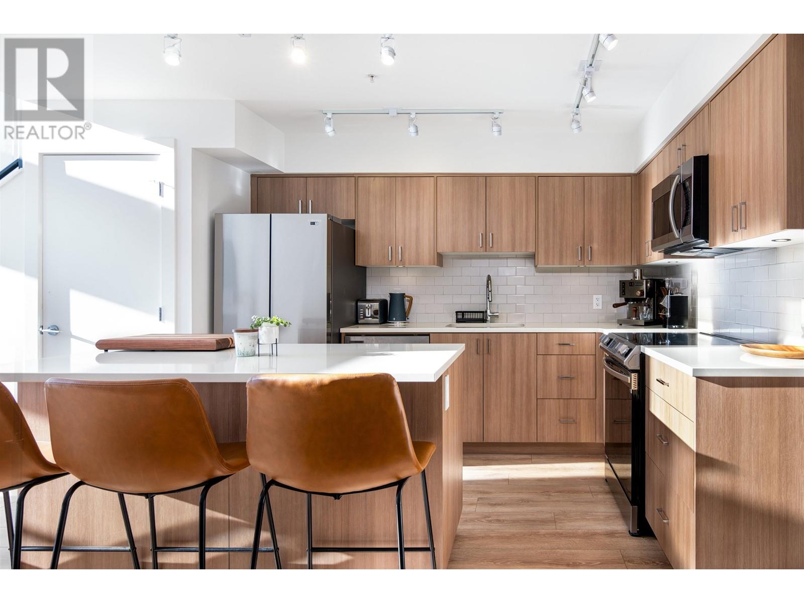 203 39771 Government Road, Squamish, British Columbia  V8B 0Z1 - Photo 4 - R2958490