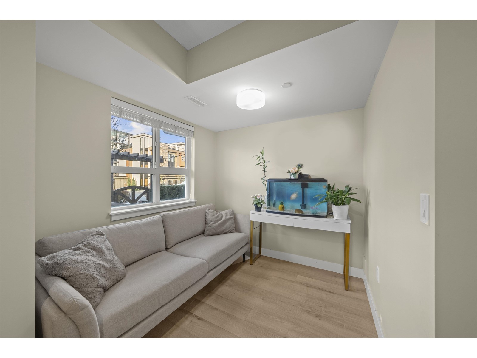 Property at 4 8508 204 STREET image 2
